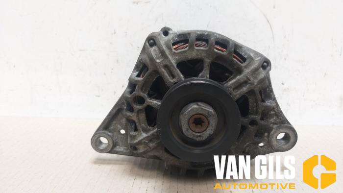 Begagnade Dynamo Nissan Micra (K12) 1.0 16V Pris € 75,00 Marginaltabell erbjuds av Van Gils Automotive