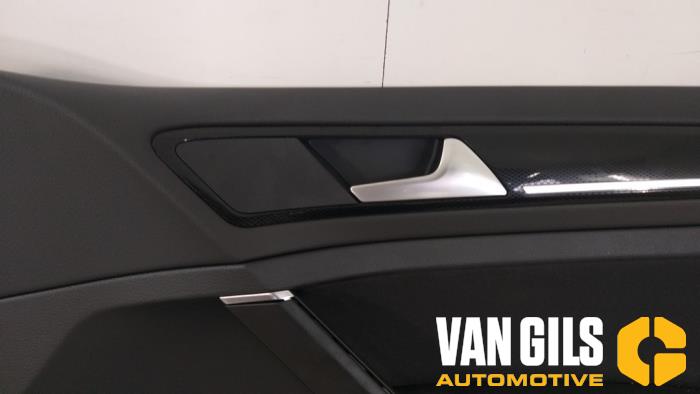 Revêtement portière 4portes avant droite d'un Volkswagen Golf VII (AUA) 2.0 TDI 150 16V 2019