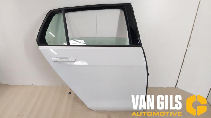Rear door 4-door, right from a Volkswagen Golf VII (AUA) 1.2 TSI 16V 2019