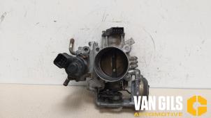Usados Cuerpo de válvula de mariposa Mitsubishi Galant (EA/EC) 2.5 V6 24V Precio € 65,00 Norma de margen ofrecido por Van Gils Automotive