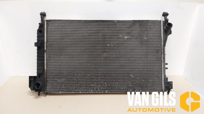 Usagé Radiateur Daewoo Leganza 2.0 SX,CDX 16V Prix € 65,00 Règlement à la marge proposé par Van Gils Automotive