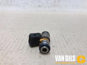 Gebrauchte Injektor (Benzineinspritzung) Fiat Grande Punto (199) 1.4 Preis € 38,00 Margenregelung angeboten von Van Gils Automotive