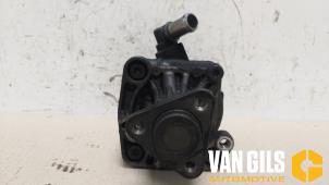 Used Power steering pump Landrover Range Rover II 2.5 DT,DSE Price € 60,00 Margin scheme offered by Van Gils Automotive