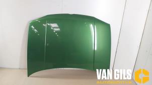 Używane Maska Volkswagen Golf IV (1J1) 1.6 Cena € 100,00 Procedura marży oferowane przez Van Gils Automotive