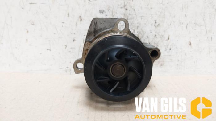Begagnade Vattenpump Volkswagen Polo V (6R) 1.2 TDI 12V BlueMotion Pris € 30,00 Marginaltabell erbjuds av Van Gils Automotive