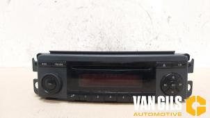 Usagé Radio/Lecteur CD Smart Forfour (454) 1.1 12V Prix € 75,00 Règlement à la marge proposé par Van Gils Automotive