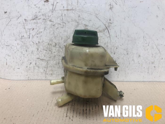 Power steering fluid reservoir Volkswagen Transporter T5 1.9 TDi