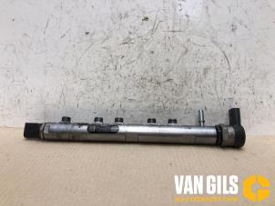 Used Fuel injector nozzle BMW 1 serie (E87/87N) 123d 16V Price on request offered by Van Gils Automotive