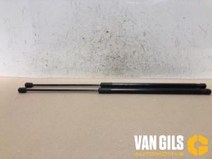 Used Set of tailgate gas struts Skoda Octavia Combi (5EAC) 1.6 TDI Greenline 16V Price on request offered by Van Gils Automotive