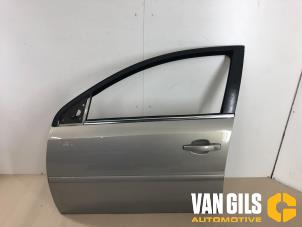 Used Door 4-door, front left Opel Vectra C GTS 2.2 DIG 16V Price € 150,00 Margin scheme offered by Van Gils Automotive