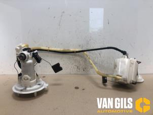Used Electric fuel pump Mercedes E (W212) E-200 CGI 16V BlueEfficiency Price € 124,99 Margin scheme offered by Van Gils Automotive