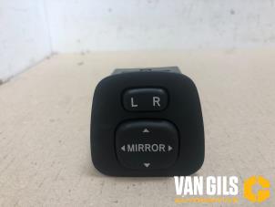 Usados Interruptor de retrovisor Citroen C1 1.0 Vti 68 12V Precio de solicitud ofrecido por Van Gils Automotive