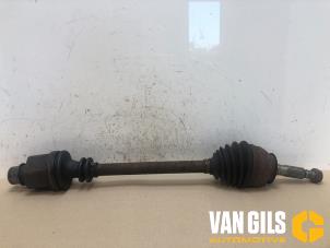 Used Front drive shaft, left Renault Trafic I (TXX) 2.5 D Price € 74,99 Margin scheme offered by Van Gils Automotive