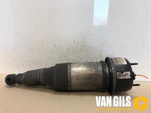 Used Rear shock absorber rod, right Jaguar XJ (X351) 3.0 D V6 24V Price on request offered by Van Gils Automotive