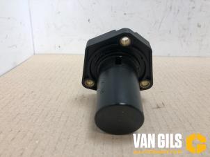 Used Oil level sensor Mercedes E (R207) E-220 CDI 16V BlueEfficiency Price on request offered by Van Gils Automotive