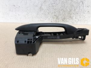 Used Sliding door handle, right Mercedes Vito Mixto (447.7) 2.2 116 CDI 16V Price on request offered by Van Gils Automotive