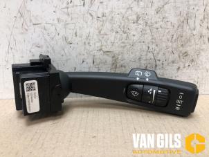 Usados Interruptor de limpiaparabrisas Volvo V40 Precio de solicitud ofrecido por Van Gils Automotive