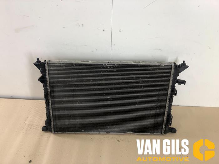 Used Radiator Audi A5 Quattro (B8C/S) 3.0 TDI V6 24V Price € 110,00 Margin scheme offered by Van Gils Automotive