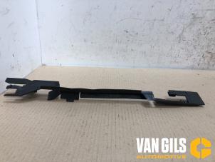 Gebrauchte Abdeckplatte sonstige Volkswagen Tiguan Preis auf Anfrage angeboten von Van Gils Automotive