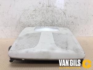Usagé Eclairage de plafonnier Mercedes Vito Prix € 44,00 Règlement à la marge proposé par Van Gils Automotive