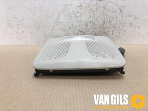Usagé Eclairage de plafonnier Mercedes Vito Prix € 44,00 Règlement à la marge proposé par Van Gils Automotive