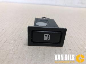Used Tank cap cover switch Toyota Avensis Wagon (T25/B1E) 2.2 D-4D 16V D-CAT Price € 30,00 Margin scheme offered by Van Gils Automotive
