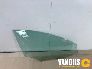 Usagé Vitre portière 4portes avant droite Volvo V40 (MV) 2.0 T3 16V Prix sur demande proposé par Van Gils Automotive