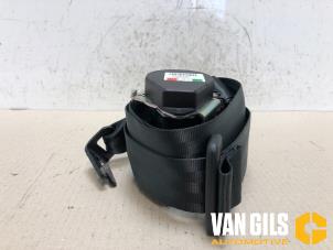 Usagé Ceinture arrière gauche Volvo V40 (MV) 2.0 T3 16V Prix sur demande proposé par Van Gils Automotive