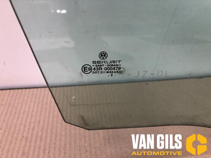 Ventanilla de puerta de 2 puertas derecha de un Volkswagen Polo