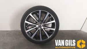 Used Wheel + tyre Volvo V40 (MV) 2.0 T3 16V Price € 225,00 Margin scheme offered by Van Gils Automotive
