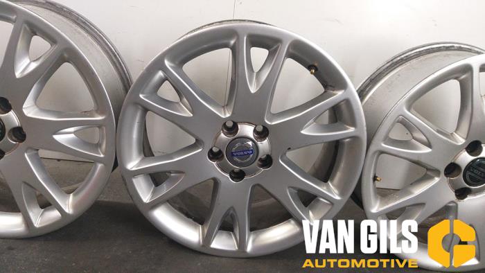 Set of sports wheels from a Volvo XC90 I 2.4 D5 20V 2005