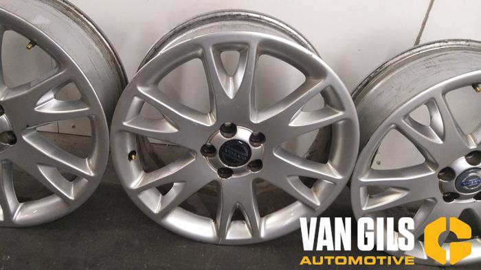 Set of sports wheels from a Volvo XC90 I 2.4 D5 20V 2005