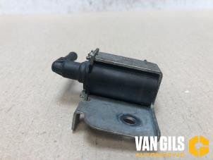 Usados Válvula de vacío Opel Agila (B) 1.0 12V Precio de solicitud ofrecido por Van Gils Automotive