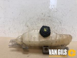 Used Expansion vessel Renault Clio III (BR/CR) 1.5 dCi FAP Price on request offered by Van Gils Automotive