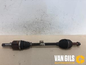 Used Front drive shaft, left Renault Clio III (BR/CR) 1.5 dCi FAP Price € 30,00 Margin scheme offered by Van Gils Automotive