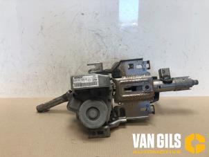 Used Steering column housing complete Renault Clio III (BR/CR) 1.5 dCi FAP Price € 137,00 Margin scheme offered by Van Gils Automotive