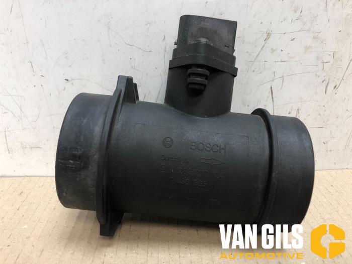 Gebrauchte Luftmassenmesser BMW 3 serie (E46/2) 318 Ci Preis € 30,00 Margenregelung angeboten von Van Gils Automotive