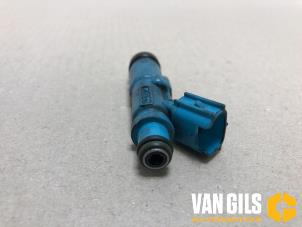 Gebrauchte Injektor (Benzineinspritzung) Toyota Yaris (P1) 1.3 16V VVT-i Preis € 30,00 Margenregelung angeboten von Van Gils Automotive