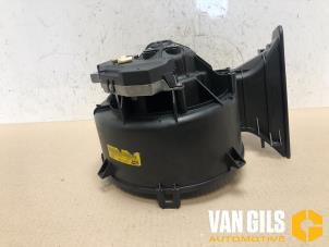 Used Heating and ventilation fan motor Opel Vectra C 2.2 DTI 16V Price € 45,00 Margin scheme offered by Van Gils Automotive