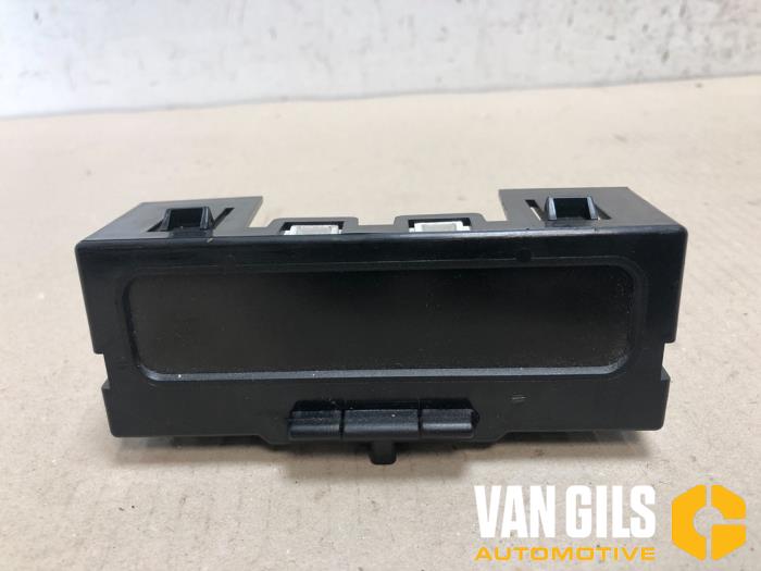 Begagnade Innerdisplay Renault Megane II (BM/CM) 1.9 dCi 120 Pris € 35,00 Marginaltabell erbjuds av Van Gils Automotive