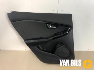 Usagé Revêtement portière 4portes arrière gauche Volvo V40 (MV) 1.5 T3 16V Geartronic Prix sur demande proposé par Van Gils Automotive