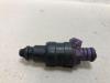 Injector (petrol injection) from a Renault Clio II (BB/CB) 1.2 2002
