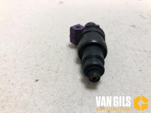 Used Injector (petrol injection) Renault Clio II (BB/CB) 1.2 Price € 30,00 Margin scheme offered by Van Gils Automotive