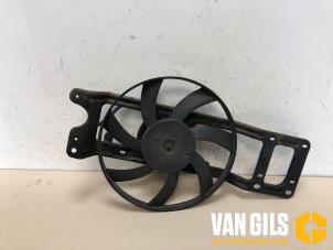 Used Cooling fans Renault Clio II (BB/CB) 1.2 Price € 65,00 Margin scheme offered by Van Gils Automotive