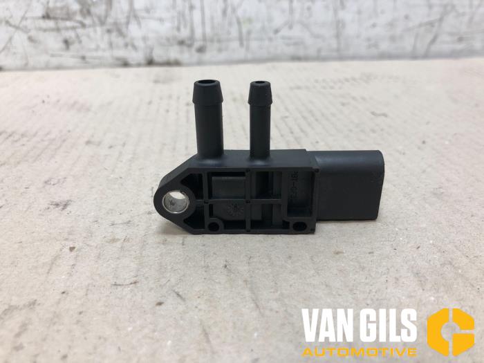 Map Sensor (Einlasskrümmer) van een Audi A4 Avant Quattro (B8) 3.0 TDI V6 24V 2008