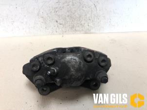 Used Front brake calliper, right Audi A4 Avant Quattro (B8) 3.0 TDI V6 24V Price on request offered by Van Gils Automotive