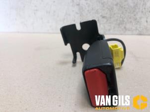 Usagé Insertion ceinture de sécurité arrière droite Volvo V40 (MV) 1.5 T3 16V Geartronic Prix sur demande proposé par Van Gils Automotive