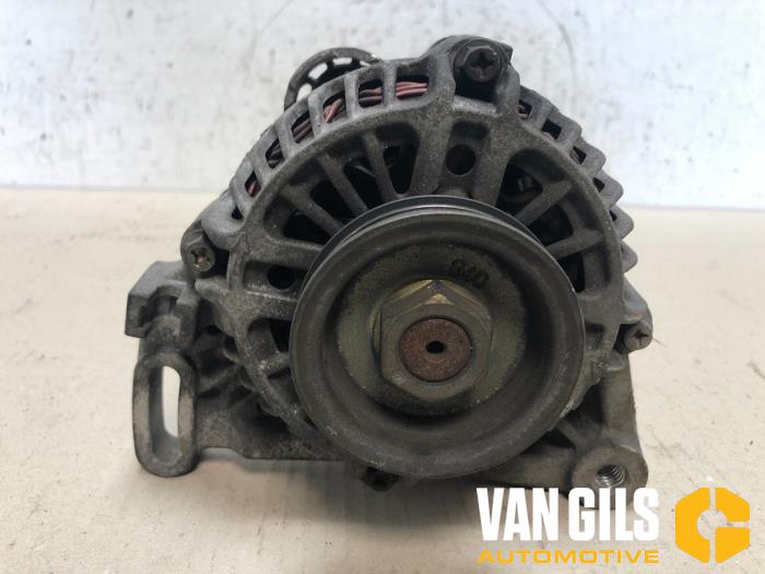 Gebrauchte Dynamo Renault Clio II (BB/CB) 1.2 16V Preis € 75,00 Margenregelung angeboten von Van Gils Automotive