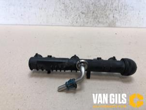 Used Fuel injector nozzle Opel Corsa C (F08/68) 1.0 12V Price € 50,00 Margin scheme offered by Van Gils Automotive