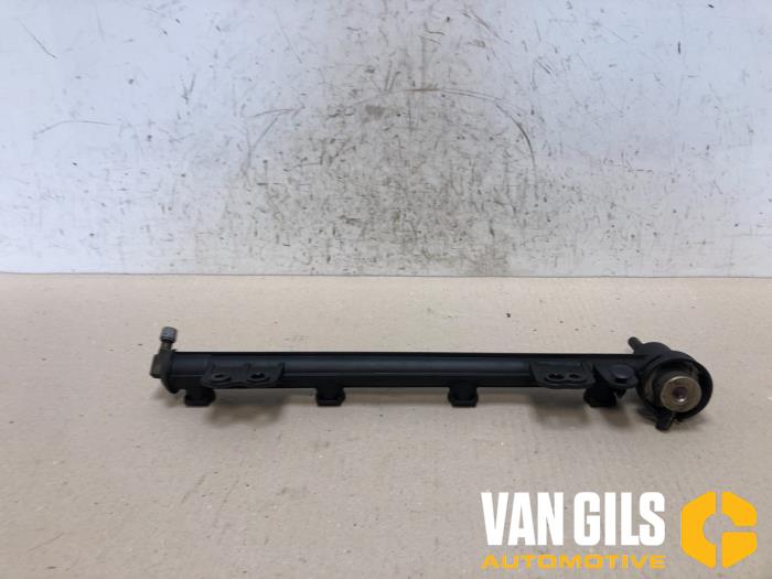 Usagé Système d'injection Volvo V40 (VW) 2.0 16V Prix € 50,00 Règlement à la marge proposé par Van Gils Automotive